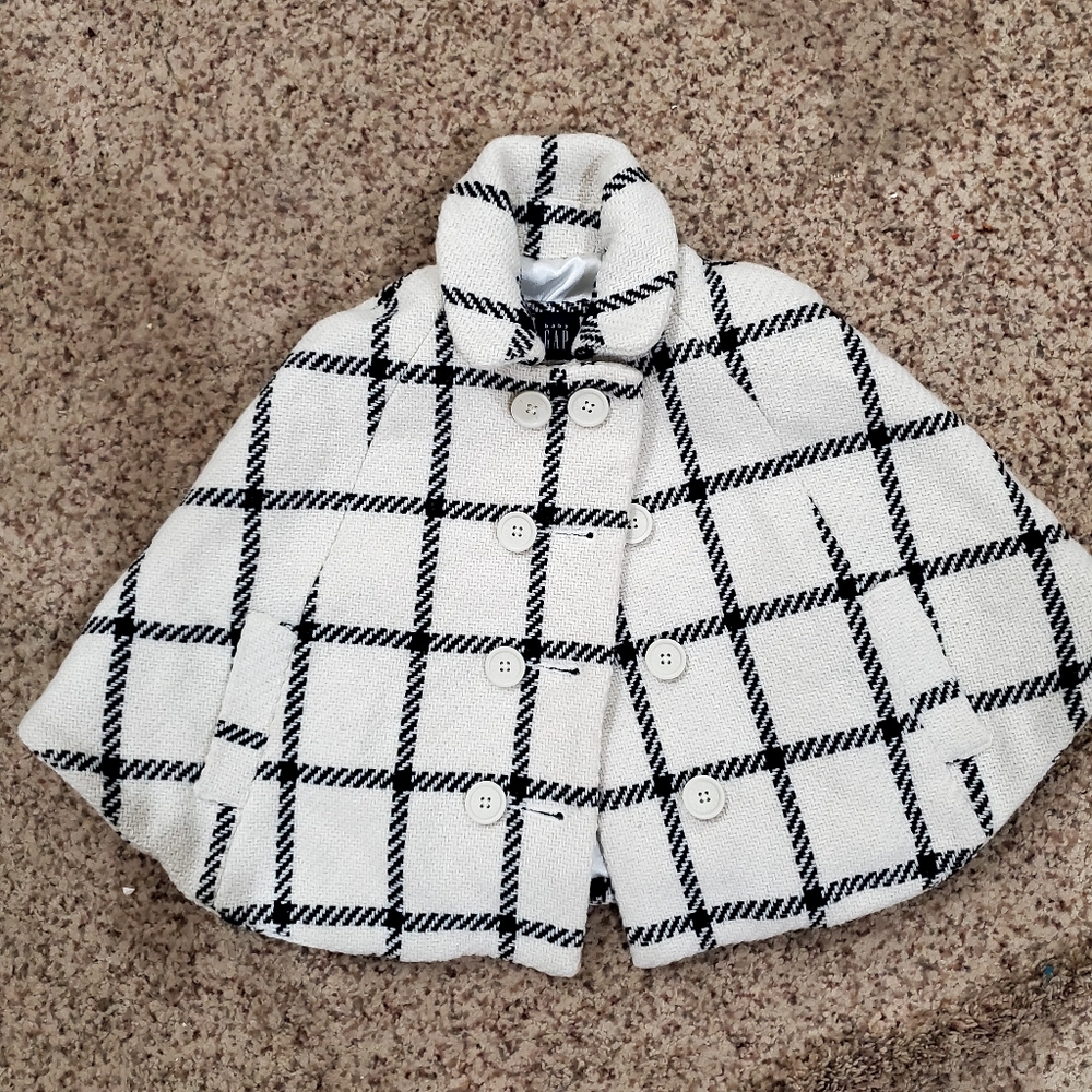 Baby Gap cape with pockets